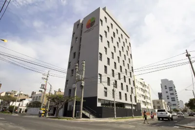 Tierra Viva Trujillo Hotel a Victor Larco Herrera District