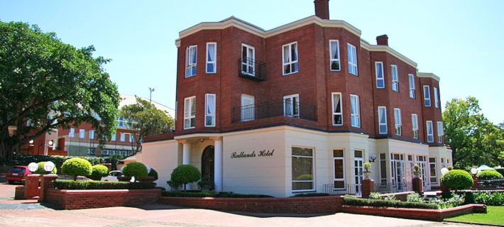 Redlands Hotel Hotels in Indlovu DC