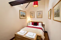 River Nene Cottages
