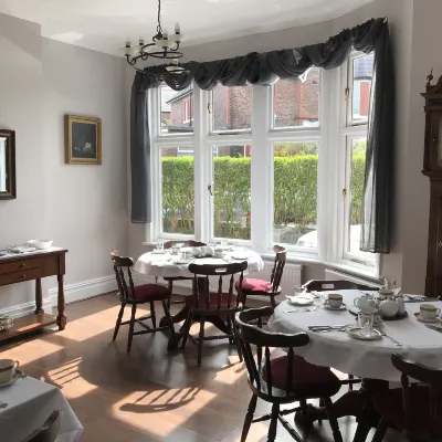 Victoria Lodge Hotels near Warrington Museum & Art Gallery