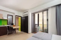 Steris Elegant Beach Hotel & Apartments - Balcony