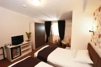 West Plaza Hotel Hotel a Chiajna