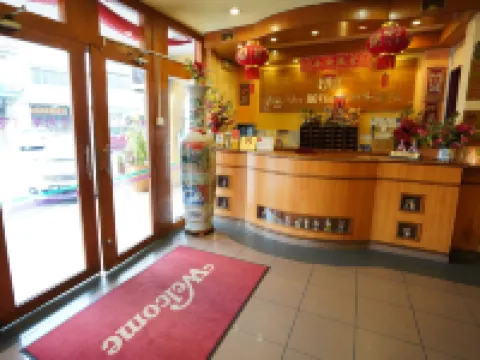 FullyWell Hotel Hotels in Kampar