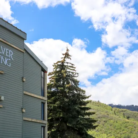 Silver King by All Seasons Resort Lodging