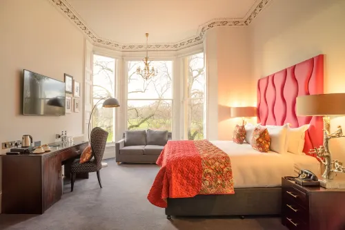 Black Ivy Hotels in Edinburgh