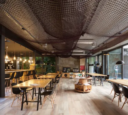 7 Gaia Roaster Apartments Отели рядом с достопримечательностью «Sandeman»