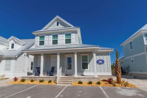 Sandy Cheeks Hotels in Orange Beach