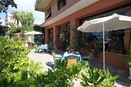 Hotel Kristina Отели в г. Ville San Sebastiano