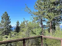 Lake View Stylish Timber House - South Lake Tahoe. Nevada Hotels in Zephyr Cove–Round Hill Village