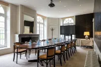 La Chartreuse du Val Saint Esprit Hotels in Fouquieres-les-Bethune