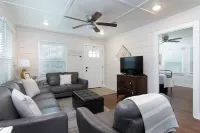 Tomball Craftman Cottage