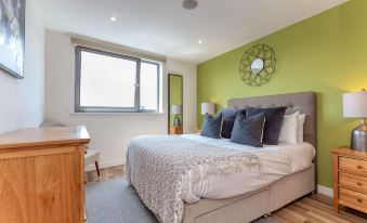 Secc Hydro Executive 7 Apartment