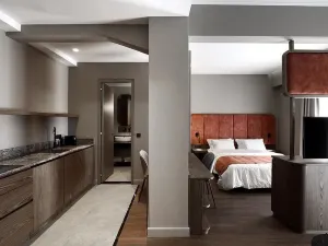 Roomore Apartments
