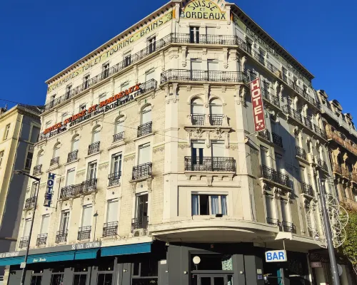 Campanile Grenoble Centre Gare Hoteles cerca de Centro Minatec