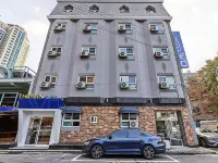 Hotel WO Yongsan Station Hotels near سبا دراغونهيل