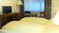 Siegerland-Hotel Hotel dekat Siegen-Weidenau