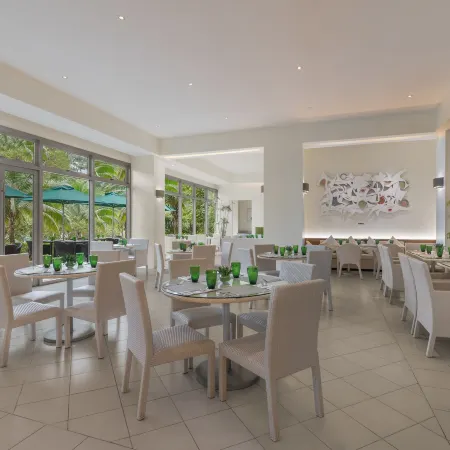 Pico Sands Hotel