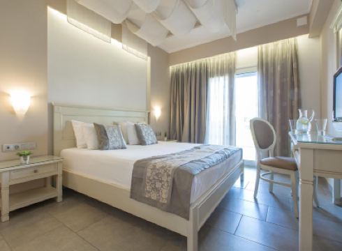 Ionion Beach Apartment Hotel & Spa