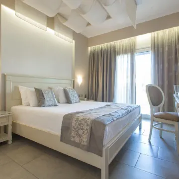 Ionion Beach Apartment Hotel & Spa