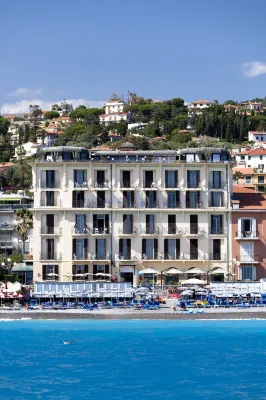 Hotel Parigi & Spa Hotels near Bordighera Alta