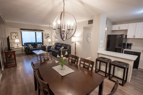 Stay Together Suites | Center Strip Apt - Condos
