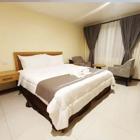 Grand Eastern Hotel Отели в г. Лабаса