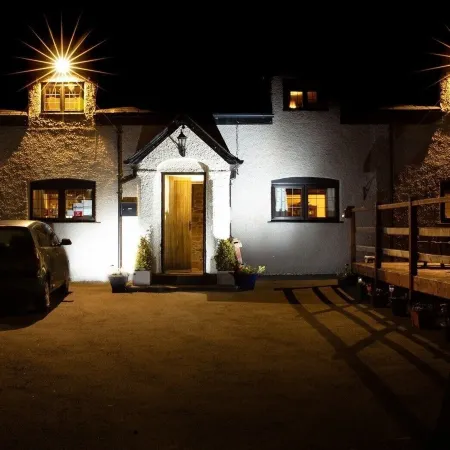 The Dolfor Inn