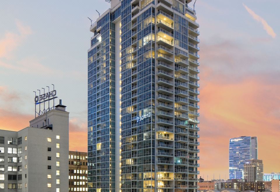 레벨 Dtla 주변 명소