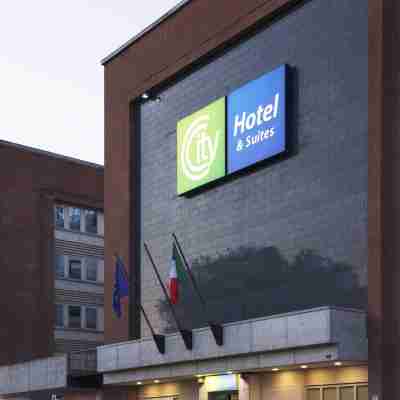 City Hotel & Suites Hotel Exterior
