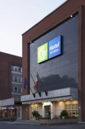 City Hotel & Suites