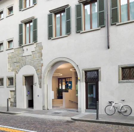 Residenza del Borgo Отели рядом с достопримечательностью «Orto botanico Lorenzo Rota»