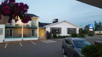 Shores Inn & Hotel - Parkering