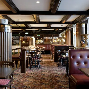 Hotel Bishops Arms Mora