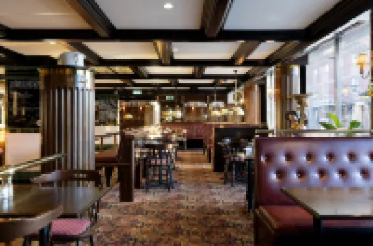 Hotel Bishops Arms Mora