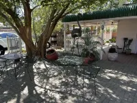 The Solomon Guest House Hotel a Kimberley