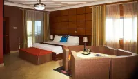 Triple Hill Hotel - parking