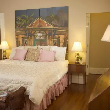 Lookaway Inn