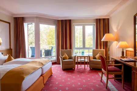 Ringhotel Hohe Wacht Отели в г. Вайссенхойзер Штранд