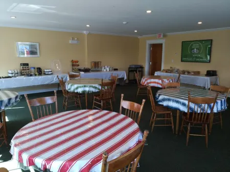 Grenfell Heritage Hotel & Suites