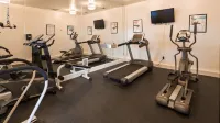 Best Western Plus Northwoods Inn - Gym