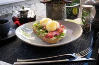 Zebra Hotel - breakfast