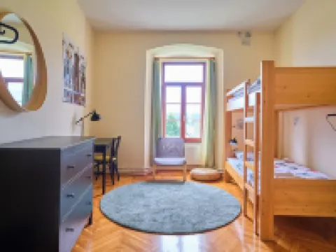 青年旅社公共檔案館梅金斯基修道院 卡姆尼克酒店
