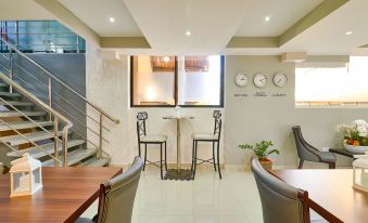 Room in Guest Room - Malecon Premium Plus