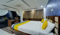 Itsy Hotels Buddha Inn - balcony
