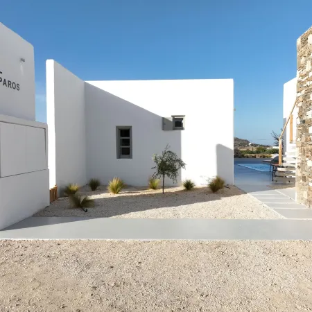 Lil Paros Luxury Suites