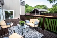 Beautiful Guest House on New Built Home Near Downtown