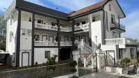 Vila Aaron