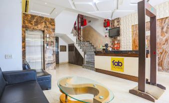 Hotel Spb 87 Near Karol Bagh Metro Station Delhi