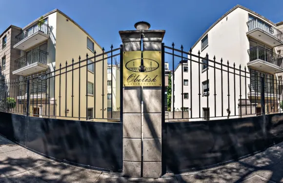 方尖碑套房酒店