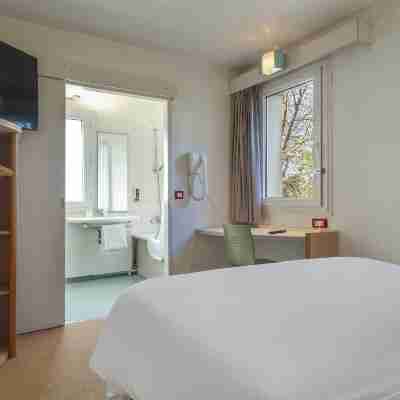 B&B HOTEL Niort Sud Venise Verte Rooms